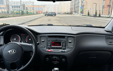 KIA Rio II, 2011 год, 700 000 рублей, 6 фотография