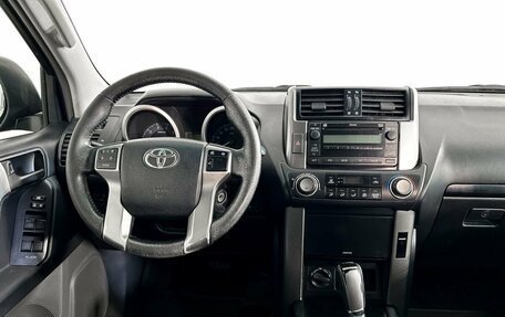 Toyota Land Cruiser Prado 150 рестайлинг 2, 2011 год, 2 599 000 рублей, 14 фотография