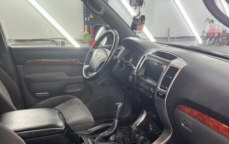 Toyota Land Cruiser Prado 120 рестайлинг, 2008 год, 2 900 000 рублей, 6 фотография