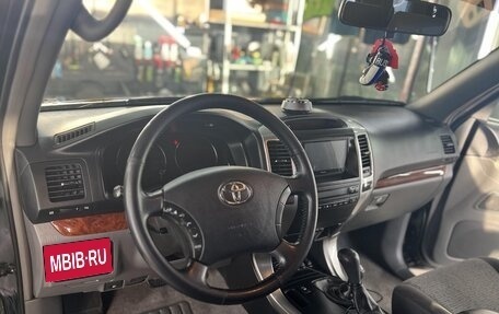 Toyota Land Cruiser Prado 120 рестайлинг, 2008 год, 2 900 000 рублей, 7 фотография