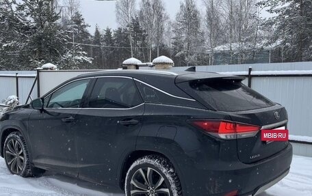 Lexus RX IV рестайлинг, 2021 год, 5 700 000 рублей, 3 фотография