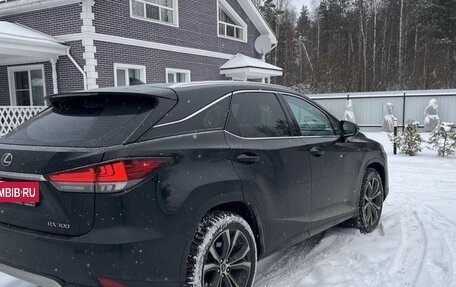 Lexus RX IV рестайлинг, 2021 год, 5 700 000 рублей, 6 фотография