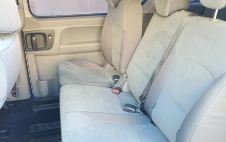 Hyundai H-1 II рестайлинг, 2012 год, 1 590 000 рублей, 5 фотография