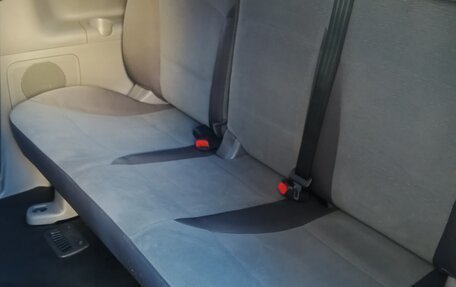 Hyundai H-1 II рестайлинг, 2012 год, 1 590 000 рублей, 10 фотография