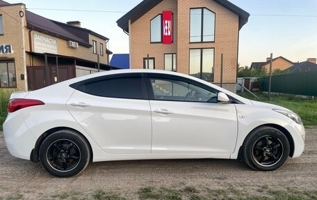 Hyundai Elantra V, 2013 год, 1 300 000 рублей, 2 фотография