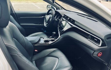 Toyota Camry, 2020 год, 3 700 000 рублей, 20 фотография