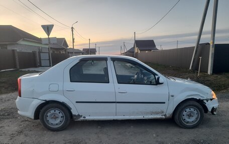 Renault Logan I, 2013 год, 330 000 рублей, 2 фотография