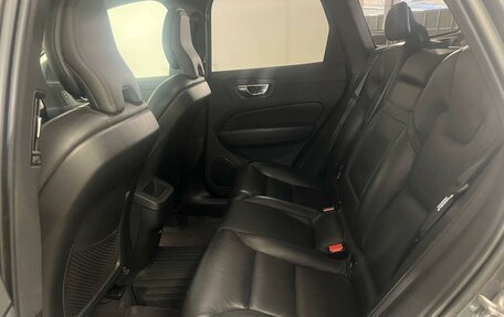 Volvo XC60 II, 2019 год, 3 230 200 рублей, 10 фотография