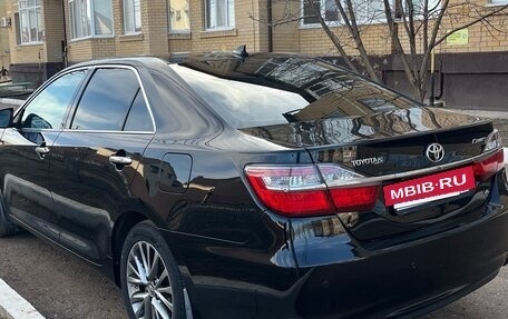 Toyota Camry, 2015 год, 2 300 000 рублей, 5 фотография