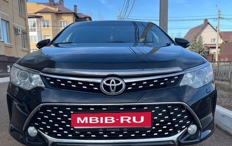Toyota Camry, 2015 год, 2 300 000 рублей, 2 фотография