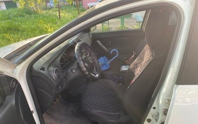 Renault Logan II, 2019 год, 1 050 000 рублей, 1 фотография