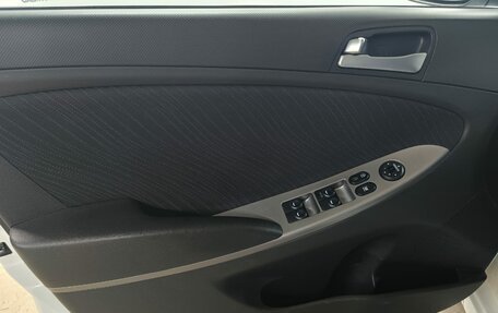 Hyundai Solaris II рестайлинг, 2014 год, 849 000 рублей, 17 фотография