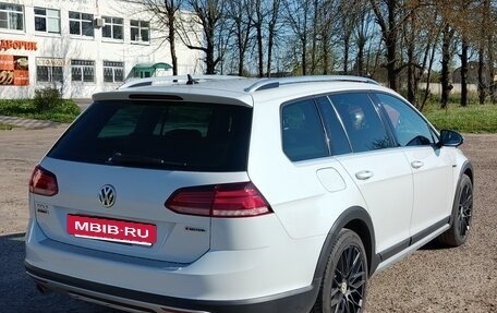 Volkswagen Golf VII, 2018 год, 2 200 000 рублей, 10 фотография