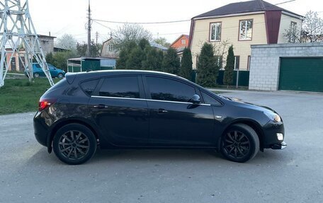 Opel Astra J, 2011 год, 900 000 рублей, 7 фотография