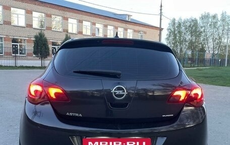 Opel Astra J, 2011 год, 900 000 рублей, 6 фотография