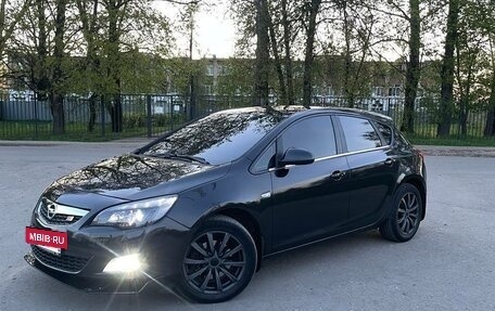 Opel Astra J, 2011 год, 900 000 рублей, 3 фотография