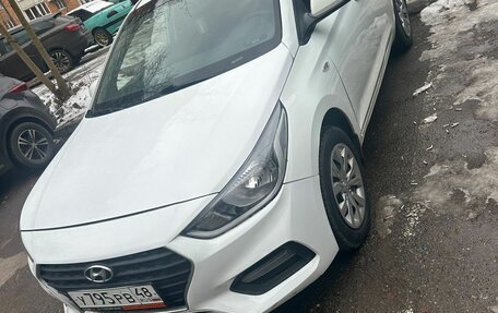 Hyundai Solaris II рестайлинг, 2018 год, 1 100 000 рублей, 2 фотография
