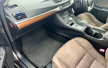 Lexus CT I рестайлинг, 2011 год, 1 250 000 рублей, 11 фотография