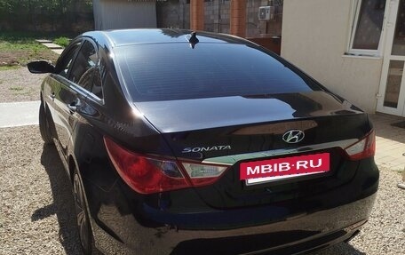 Hyundai Sonata VI, 2011 год, 1 250 000 рублей, 8 фотография