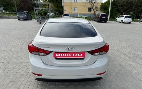 Hyundai Elantra V, 2015 год, 1 170 000 рублей, 2 фотография