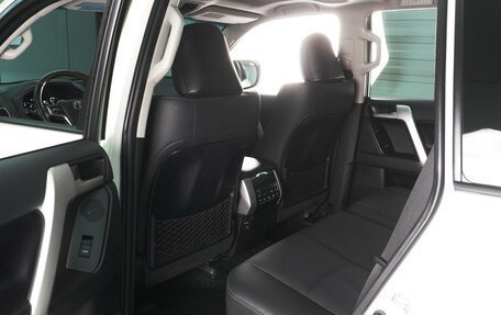 Toyota Land Cruiser Prado 150 рестайлинг 2, 2021 год, 6 969 000 рублей, 11 фотография