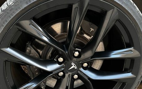Tesla Model S I, 2015 год, 3 100 000 рублей, 16 фотография