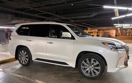 Lexus LX III, 2017 год, 8 900 000 рублей, 4 фотография