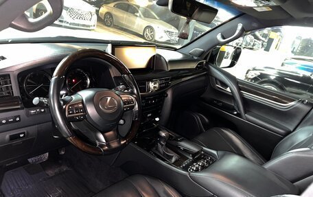 Lexus LX III, 2017 год, 8 900 000 рублей, 15 фотография