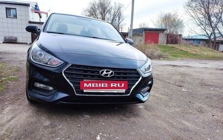 Hyundai Solaris II рестайлинг, 2018 год, 1 220 000 рублей, 8 фотография