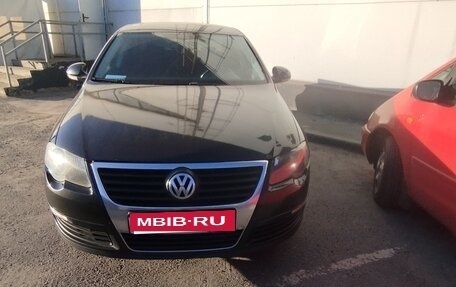 Volkswagen Passat B6, 2006 год, 550 000 рублей, 4 фотография