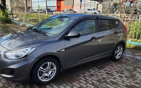 Hyundai Solaris II рестайлинг, 2013 год, 715 000 рублей, 15 фотография