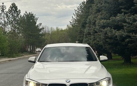 BMW 3 серия, 2015 год, 1 790 000 рублей, 10 фотография