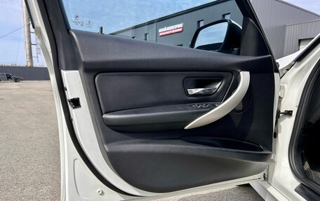 BMW 3 серия, 2015 год, 1 790 000 рублей, 28 фотография
