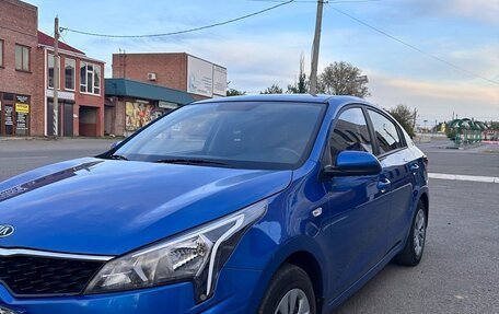 KIA Rio IV, 2020 год, 1 500 000 рублей, 4 фотография