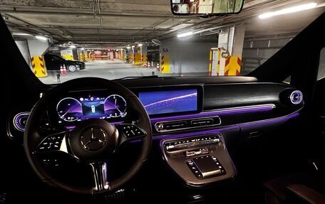 Mercedes-Benz V-Класс, 2024 год, 14 290 000 рублей, 20 фотография