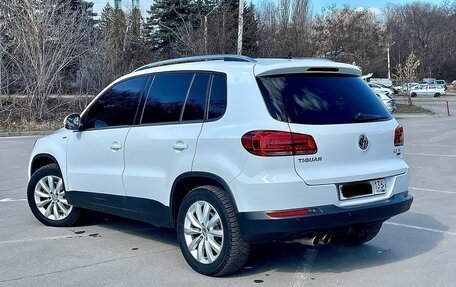 Volkswagen Tiguan II, 2016 год, 1 990 000 рублей, 4 фотография