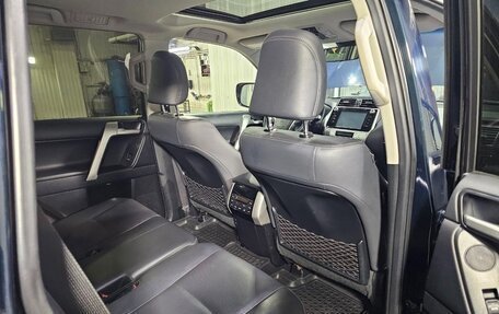 Toyota Land Cruiser Prado 150 рестайлинг 2, 2017 год, 5 750 000 рублей, 13 фотография