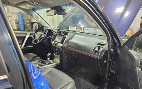 Toyota Land Cruiser Prado 150 рестайлинг 2, 2017 год, 5 750 000 рублей, 14 фотография