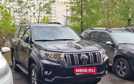 Toyota Land Cruiser Prado 150 рестайлинг 2, 2017 год, 5 750 000 рублей, 2 фотография