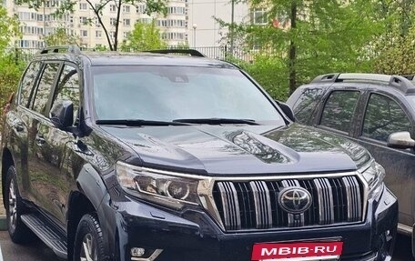 Toyota Land Cruiser Prado 150 рестайлинг 2, 2017 год, 5 750 000 рублей, 3 фотография