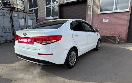 KIA Rio III рестайлинг, 2015 год, 620 000 рублей, 10 фотография