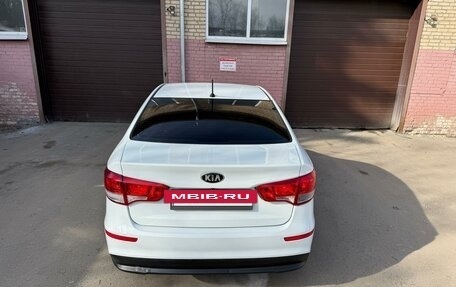 KIA Rio III рестайлинг, 2015 год, 620 000 рублей, 7 фотография
