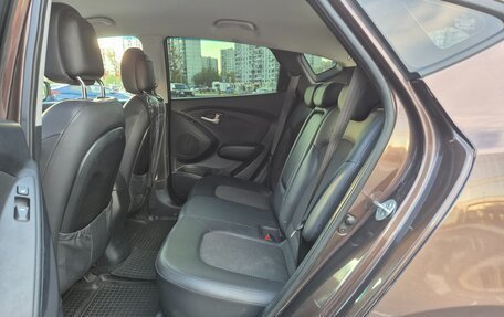 Hyundai ix35 I рестайлинг, 2013 год, 1 300 000 рублей, 12 фотография