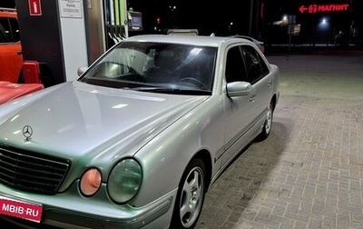 Mercedes-Benz E-Класс, 2000 год, 580 000 рублей, 1 фотография