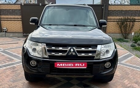 Mitsubishi Pajero IV, 2011 год, 2 200 000 рублей, 2 фотография