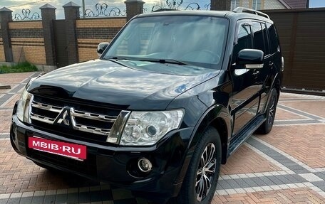 Mitsubishi Pajero IV, 2011 год, 2 200 000 рублей, 4 фотография