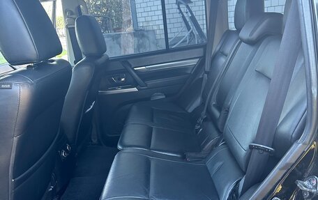 Mitsubishi Pajero IV, 2011 год, 2 200 000 рублей, 15 фотография