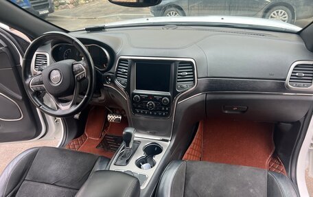 Jeep Grand Cherokee, 2018 год, 4 200 000 рублей, 12 фотография