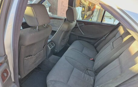 Mercedes-Benz E-Класс, 2000 год, 580 000 рублей, 8 фотография