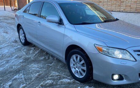 Toyota Camry, 2011 год, 1 250 000 рублей, 3 фотография